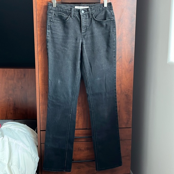 Jones New York Jeans / Park Avenue Curvy / Size 4 - Picture 2 of 14